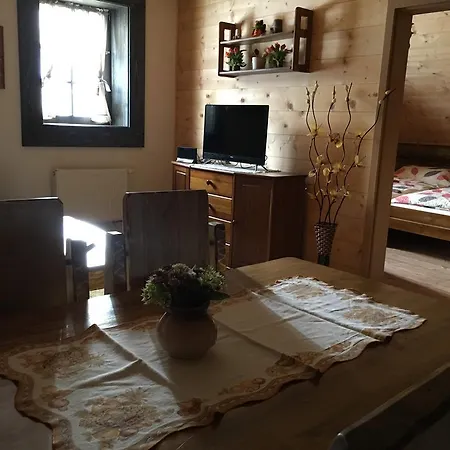 Koliba Besenovka Bešeňová